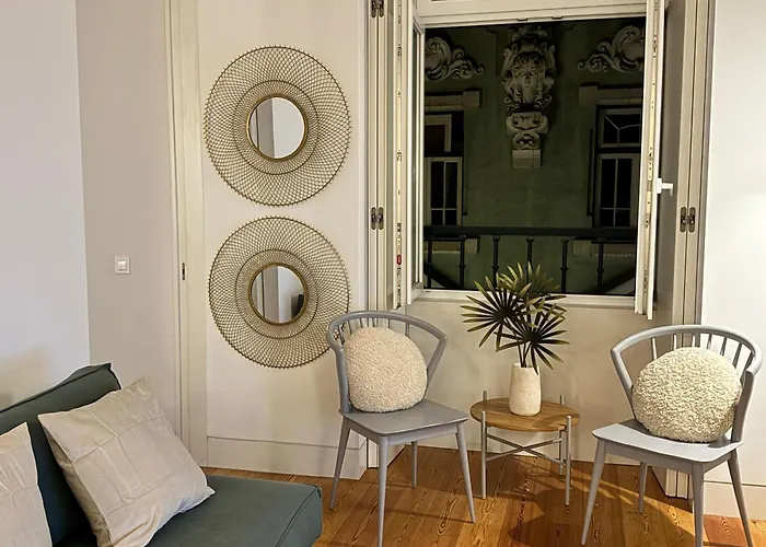 The Crucifixo Collection Serene 2d * Lisboa